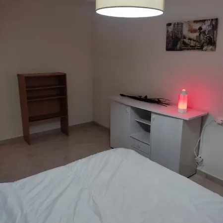 Piso Por En Homestay
